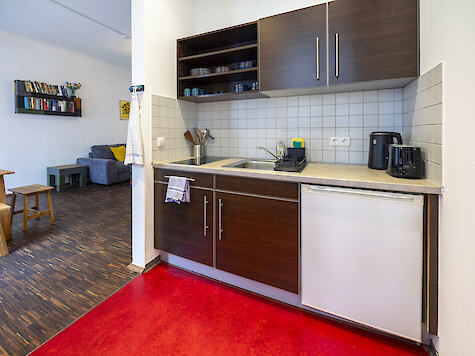 cucina completamente…